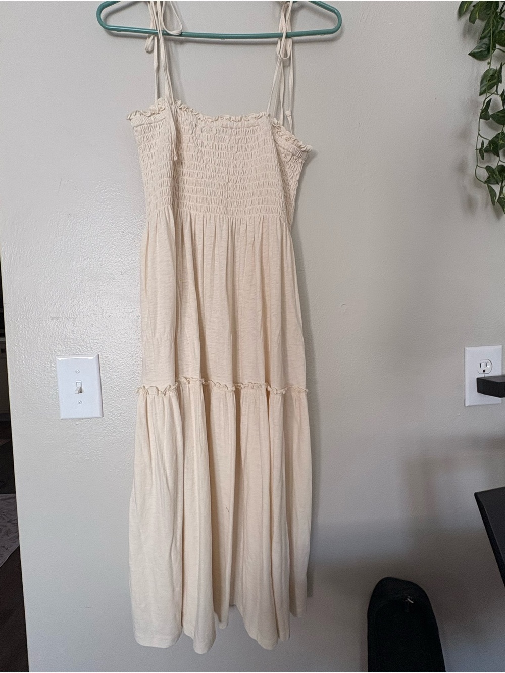 American Eagle Outfitters Cream Smocked Tiered Maxi Dress/ Skirt